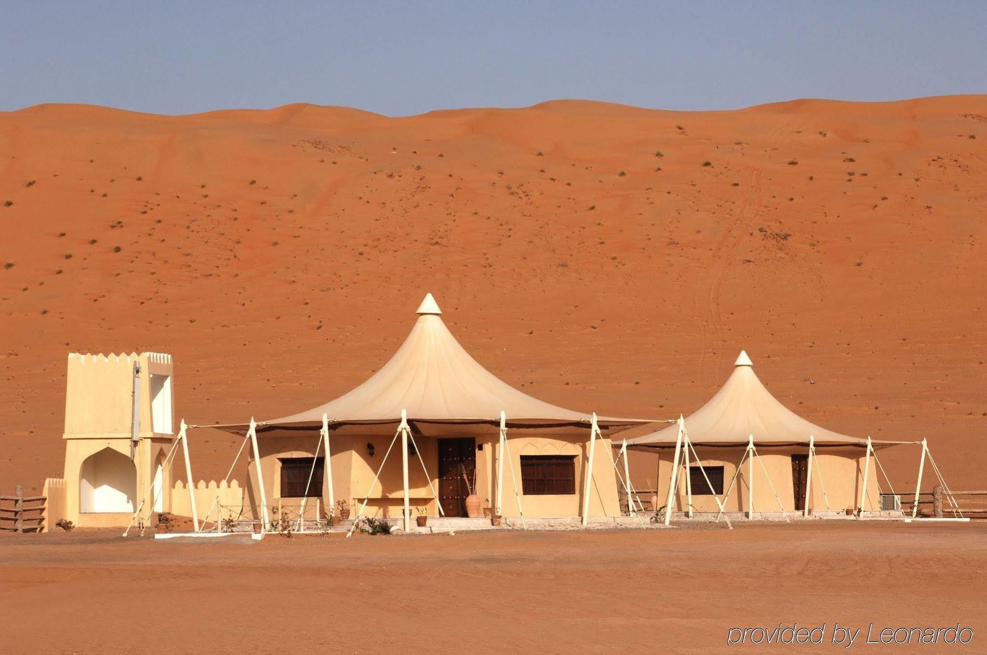 Luxe tent Desert Nights Camp Al Wāşil